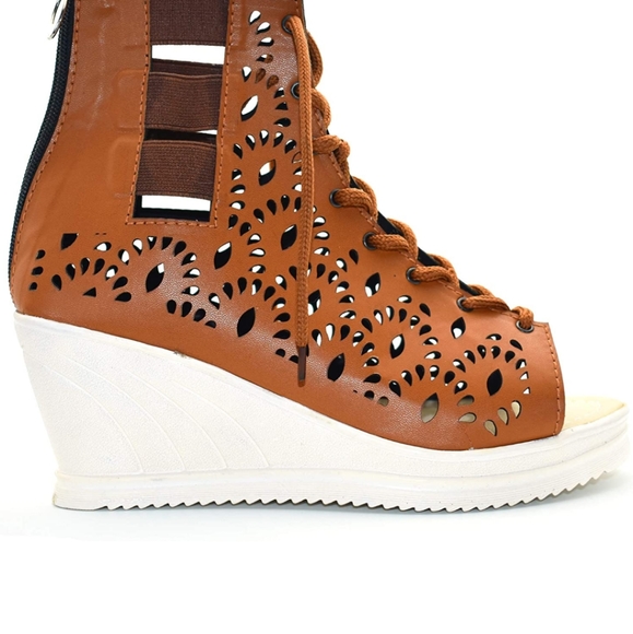 🔥3 for 10🔥  Lace up Boots/wedges - Picture 3 of 7